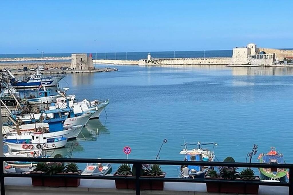 Emozioni Dal Porto Apartman Trani Kültér fotó